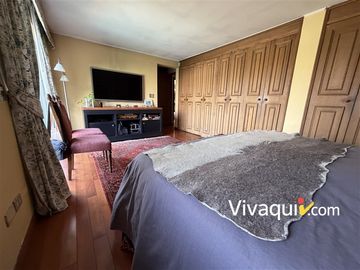 Casa en venta de 5 dorm. en Las Condes