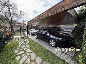 Casa en venta de 5 dorm. en Las Condes