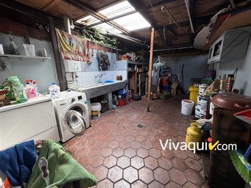 Casa en venta de 5 dorm. en Las Condes