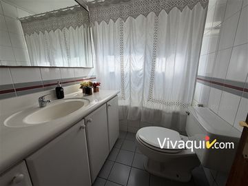 Casa en venta de 5 dorm. en Las Condes