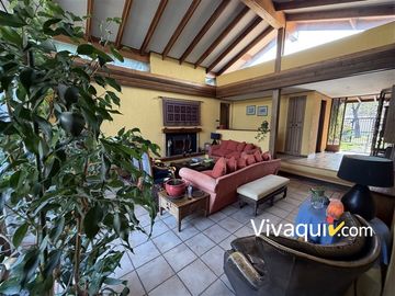 Casa en venta de 5 dorm. en Las Condes