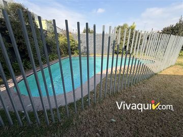 Casa en venta de 5 dorm. en Las Condes