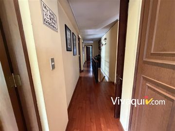 Casa en venta de 5 dorm. en Las Condes