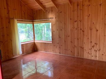 CASA CON 1000 M2 DE TERRENO CERCANA AL CENTRO DE PUCÓN