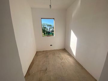 Ricordi Negocios Inmobiliarios, Casa en Santa Lucia, Pilar del este!