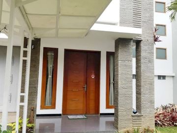 RUMAH SECOND SEKEN DI PASTEUR BANDUNG