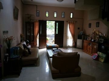 Rumah di Sukmajaya, 3Lt, dlm Prmhn Griya Depok Asri