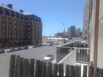 Depto 3 ambientes en lamadrid y colon