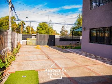 Casa con amplio terreno Las Condes