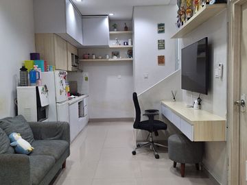 Rumah 2 Lantai 14 Menit ke Terminal Kalideres SHM Bebas Banjir J-49633