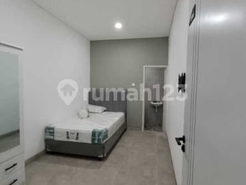 Rumah Kost 4 Lantai Full Penyewa Taman Palem