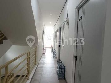 Rumah Kost 4 Lantai Full Penyewa Taman Palem