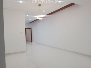 Rumah Bagus Baru Renovasi Sayap Jl Riau Bandung