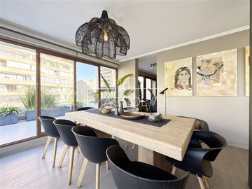 Penthouse Dúplex amoblado con hot tub y terraza privada