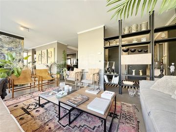 Penthouse Dúplex amoblado con hot tub y terraza privada