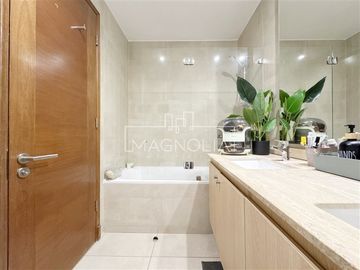 Penthouse Dúplex amoblado con hot tub y terraza privada