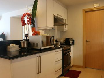 2-Bedroom Fully Furnished in Cebu Business Park, Cebu City