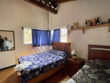 Excelente oportunidad casa en Venta muy cerca de Huasca, 2500m terreno y 488m de construcción.