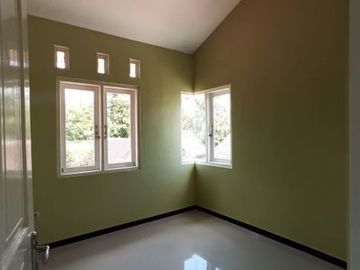 RUMAH EKSLUSIF JOGJA UTARA HARGA MIRING 4 KT 2 KM
