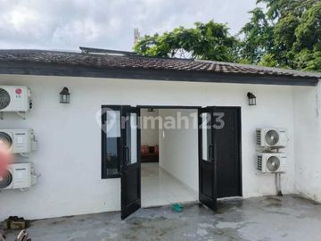 Rumah Furnish 3 Lantai Neo Catalonia BSD City