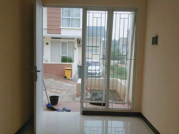 Rumah Cipondoh Dalam Town House Indent