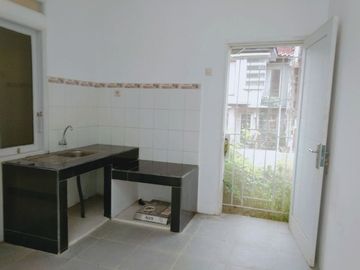 Rumah Cipondoh Dalam Town House Indent