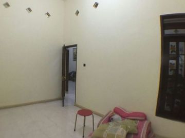 Dijual Rumah SHM Siap Huni Lokasi Di Semampir Tengah, Surabaya