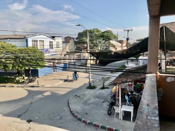 casa-local en venta en alfonso lopez. Cod V5135100