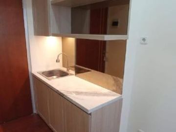 Apartemen puncak kertajaya Full furnish