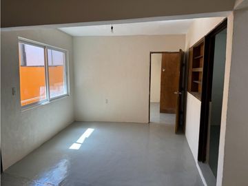 CASA EN VENTA A BORDO DE CARRETERA EN EL POLVORN