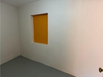 CASA EN VENTA A BORDO DE CARRETERA EN EL POLVORN