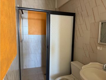 CASA EN VENTA A BORDO DE CARRETERA EN EL POLVORN