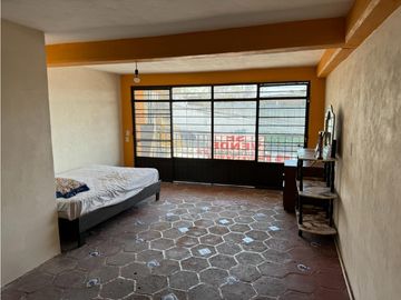CASA EN VENTA A BORDO DE CARRETERA EN EL POLVORN