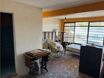 CASA EN VENTA A BORDO DE CARRETERA EN EL POLVORN