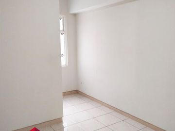 Disewa Apartemen Springlake 2BR Kosongan Murah Lantai Rendah