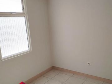Disewa Apartemen Springlake 2BR Kosongan Murah Lantai Rendah
