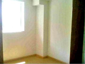 WOODVILLE 2BR UNIT NEAR MERVILLE - SLEX - WEST SERVICE ROAD