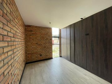 Vendo casa económica en Loja