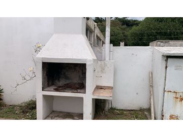 chalet con parque en Santa Isabel U.T. Chapadmalal