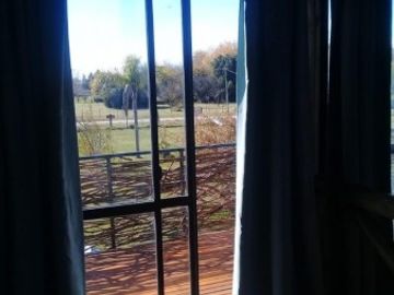 HERMOSA CASA QUINTA EN VENTA CERCA DEL RIO DE LA PLATA, ACEPTA PERMUTA, AV SAN MARTIN 100 -PUNTA INDIO-