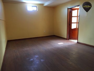 Casa de venta en Centro - San Sebastian – código:14761