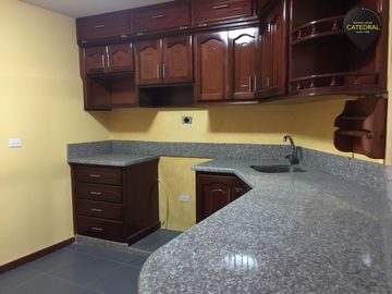 Casa de venta en Centro - San Sebastian – código:14761