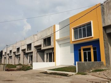 Gudang di Lokasi yang Strategis