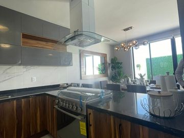 CASA EN VENTA ZIBATÁ