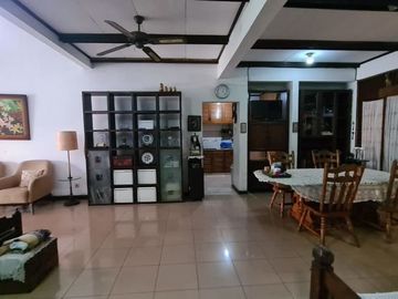 Rumah 2 lantai dalam komplek megapolitan cinere