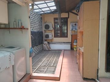 Rumah 2 lantai dalam komplek megapolitan cinere
