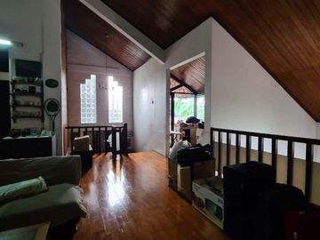 Rumah 2 lantai dalam komplek megapolitan cinere