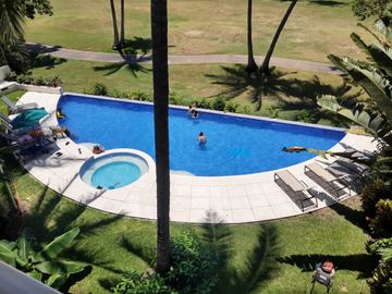 DEPARTAMENTO COSTERA LAS PALMAS  A UN COSTADO DEL CLUB DE GOLF MAYAN PALACEACAPULCO GUERRERO