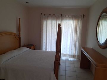 DEPARTAMENTO COSTERA LAS PALMAS  A UN COSTADO DEL CLUB DE GOLF MAYAN PALACEACAPULCO GUERRERO