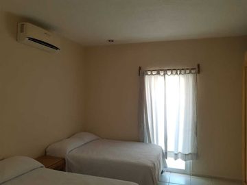 DEPARTAMENTO COSTERA LAS PALMAS  A UN COSTADO DEL CLUB DE GOLF MAYAN PALACEACAPULCO GUERRERO